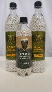 E&L 6mm Airsoft BBs &ndash; 2x 5000ct 0.20g, 1x 2700ct 0.25g, White Premium Pellets