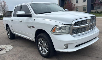 2014 RAM 1500 LIMITED - DIESEL! 4X4!