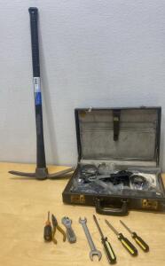 Kobalt Pickaxe & Mixed Hand Tool Set w/Case &ndash; 36" Handle, Tools