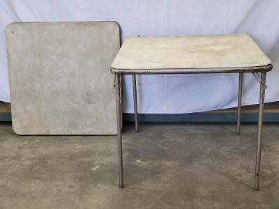 (2) Collapsible Folding Tables 30&frac12;x30&frac12;x26