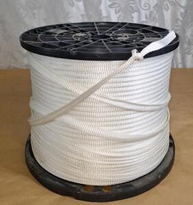 (1) 150-Ft + Spool Of 1/2" Flat Braided Polyester Pull Tape, 13" Diameter x 10" Wide