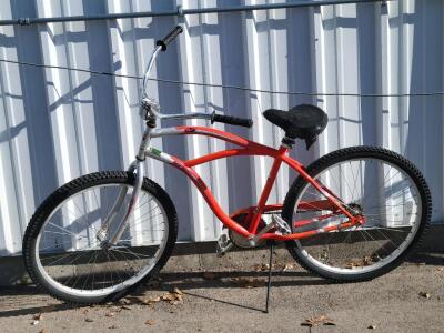 The Realm Cruiser Bike 26"