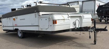2002 COLEMAN POP UP TRAILER -