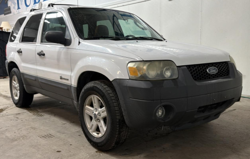 2006 FORD ESCAPE - 4X4! HYBRID!
