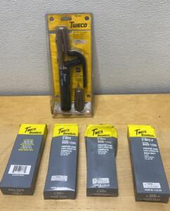 Tweco Welding Electrode Holder 300A & (4) WeldSkill 2-WPC Cable Connectors 1/0&ndash;3/0 AWG