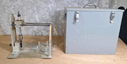 (1) Power End Plate Cutter W/ Metal Case