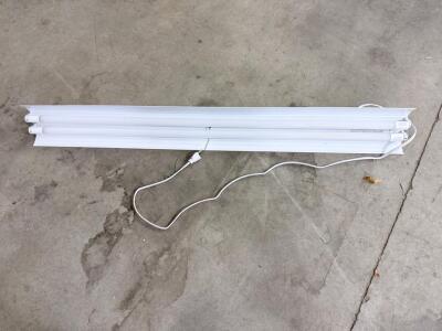 4ft Fluorescent Shop Light Fixture, Double T8 Bulbs, Plug-In, Pull Chain Switch, White Steel