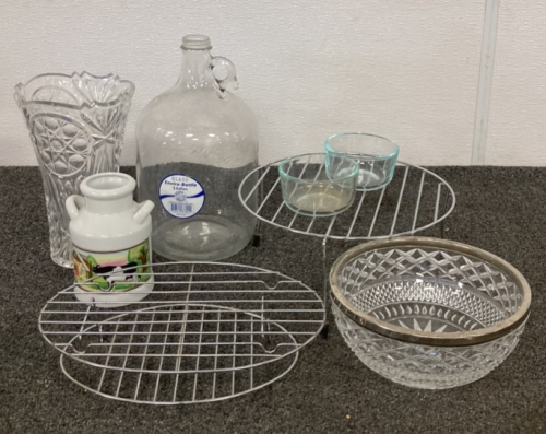 Kitchenware Assortment