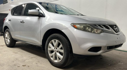2011 NISSAN MURANO - COOL CAR!