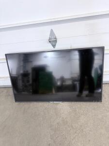 Sharp LC-43UB30U 43" 4K UHD Smart LED TV, WiFi, HDMI, Dolby Digital Plus, Serial 506B0716505