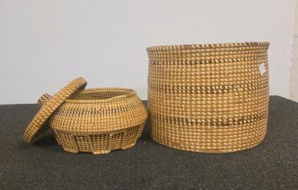 Hand-Woven Wicker Basket Set &ndash; Lidded & Open Storage Baskets, Natural Reed, 2 Piece