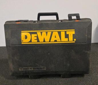 DEWALT 14.4V Cordless Drill & Circular Saw Combo Kit, 2 Batteries, Charger, Carrying Case (Charger Appears To Charge May Require New Batteries)