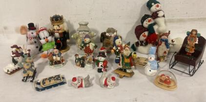 Holiday Figurines Decorations &ndash; Snowmen, Santa, Nutcracker, Plush & Resin, 23 Pieces