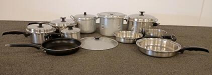 Large Mixed Cookware Lot: Cuisinart, Cory Flavokal Steel & Aluminum, 11 Pots/Pans + Lids, 15 Pieces