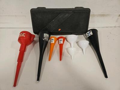 Craftsman Industrial Reciprocating Saw 8A Corded With Case, 25+ Blades, Funnels