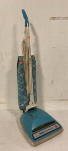 Hoover Convertible Elite Upright Vacuum, Blue, Bagged, Height Adjustment, 25 ft Cord- Powers On
