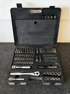 Craftsman 933720 120-Piece Mechanics Tool Set, SAE/Metric, 3 Ratchets, Case, USA Made (Appears To Be Missing 1 Small Piece)