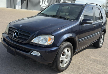 2002 MERCEDES BENZ ML 320 - AWD!
