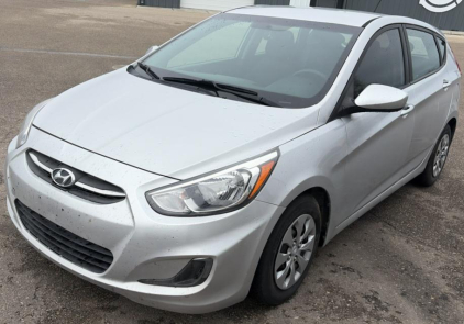 2017 HYUNDAI ACCENT - BLUETOOTH!