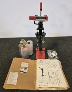 MEC Versamec 700 Shotshell Reloader, 12 Gauge, Single Stage, S/N 558334, With Bottles/Manual
