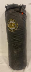 Everlast Heavy Bag, Black, Approx 70 lbs, 42" x 14" With Chain & S-Hook &ndash; Boxing/MMA Training