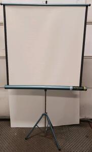 Radiant Deluxe Meteor II Portable Tripod Projection Screen, Glass Beaded, 70" Diagonal, HYFLECK