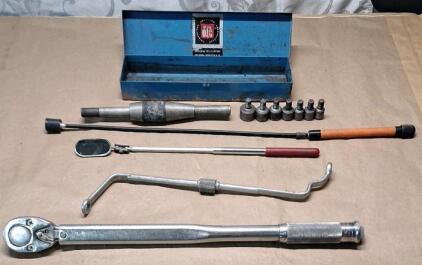 (1) 6016-3Proto - 1/2" Drive Click Type Torque Wrench (1) Offset Distributor Wrench, (1) Inspection Mirror, (1) Magnetic Pick Up Tool & (1) Clutch Alignment Tool Set