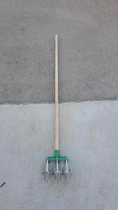 Manual Hand Garden Cultivator &ndash; Rotary 3-Wheel, Steel Tines, Wood Handle, 54" Length