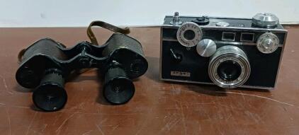 Argus C3 35mm Rangefinder Camera with Leather Case & US Army Signal Corps WWII Binoculars Set