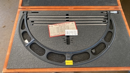 Starrett Micrometer 20-24&rdquo;