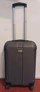 Triple Play Hard Shell 21.5" Carry-On Spinner Suitcase, 4 Wheels, Combo Lock, Grey