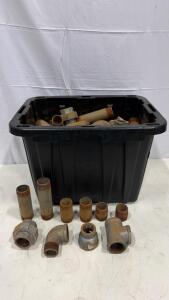 Assorted 1" Steel NPT Pipe Fittings (Nipples, Elbows, Tees, Unions) in HDX 9-Gal Tote