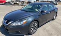 2017 Nissan Altima-Sunroof