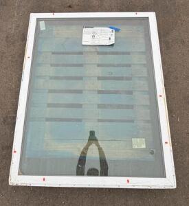 Ply Gem 550 PW Double Glazed Vinyl Window, White, 47 1/8 x 35 1/2 inches