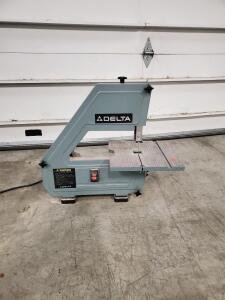 Delta 28-150 9" Bench-Top Bandsaw, 1/5 HP, 120V, Table 11.5"x11.75", D94 Serial