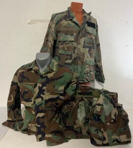 Military Clothing Including 4 Tops & 2 Pairs Of Pants