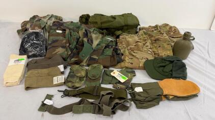 US Military Surplus Size Small Field Gear Lot w/ Cold Weather Clothing, MultiCam, Woodland, UCP, Accessories