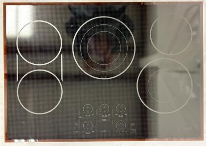 CAF&Eacute;&trade; 30" Touch-Control Electric Cooktop, Model CEP90301TBB