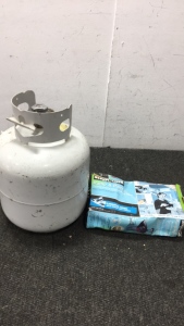 (1) Shur-Line Pump And Paint (1) 5 gallon Propane Tank