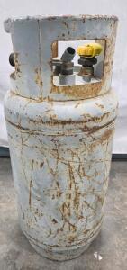 (1) FORKLIFT PROPANE TANK <br/>33.5 LB