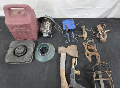 (1) Coleman Propane Gas Lamp With Case (Not Tested) (Needs Glob Nets) (CASE Cracked In 2 Places) (2) Gopher Traps (Blue) (2 Small Game Traps (2) VINTAGE Game Traps Hatched (1) Hand Held Blow Torch (NOT Tested)
