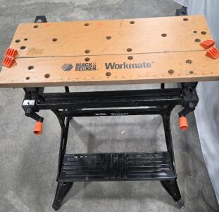 BLACK & DECKER WORKMATE FOLDABLE TABLE (28")