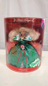 1995 Mattel Barbie Happy Holidays Special Edition #14500, Green Victorian Dress, New in Box