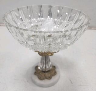 (1) Vintage Hollywood Recency-Style Cut-Glass Design Compote Bowl With Marble Base And Brass-Style Pedestal W/ Hanging Charms