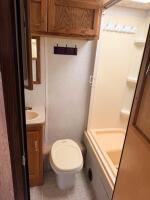 2002 FORD ECONOLINE E-350 - - 23
