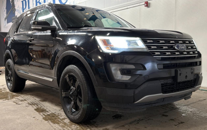 2016 FORD EXPLORER - 4X4!