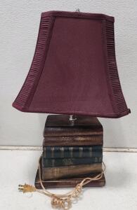 (1) Vintage-Style Book Pile Style Table Lamp