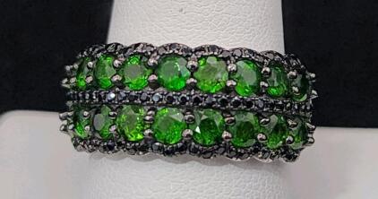 (1) Size 9 1/2 .925 Emerald Eighteen Stone Ring