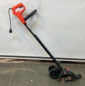 Black & Decker Edge Hog 2-in-1 Electric Landscape Edger/Trencher, 7.5" Blade, 11 Amp Motor
