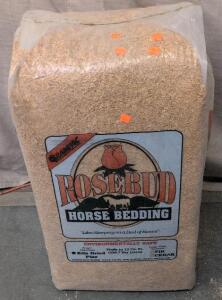 Rosebud Horse Bedding, Kiln-Dried Pine, 12 cu. ft. Fluffed, Large Flake, 98% Dust-Free, Boise ID
